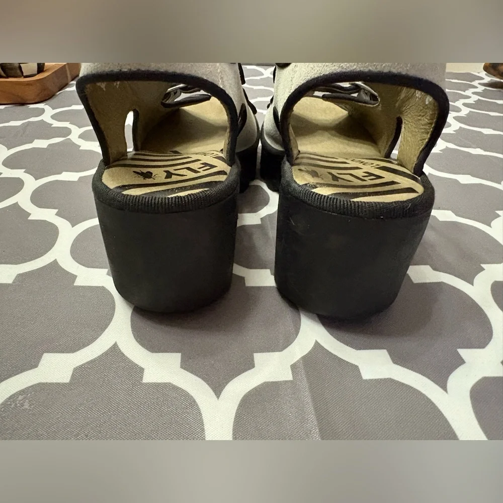 FLY London BARA355FLY platform grey suede platform sandals